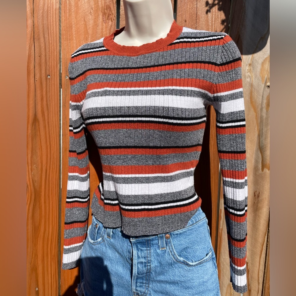 Long Sleeve Striped Blouse Size Medium fits more like a small